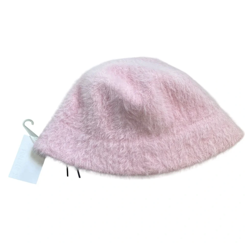 Forever 21 New Baby Pink Fuzzy Knit Bucket Hat NWT